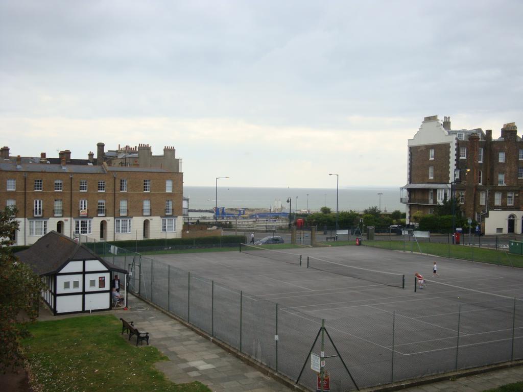 Spencer Court Ramsgate Exterior foto