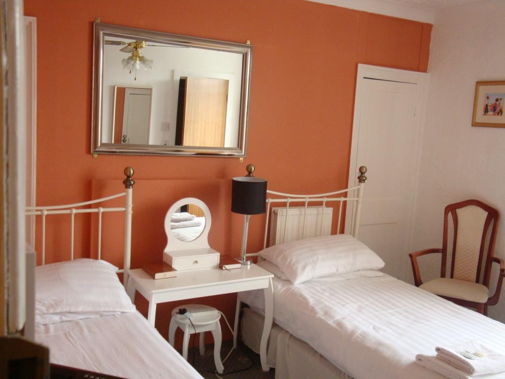 Spencer Court Ramsgate Quarto foto
